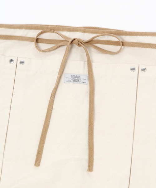 GLOBAL WORK（グローバルワーク）の「オーガニックコットン　カフェエプロン/940373（エプロン・レディース・オフホワイト・FREE）」の3枚目の写真