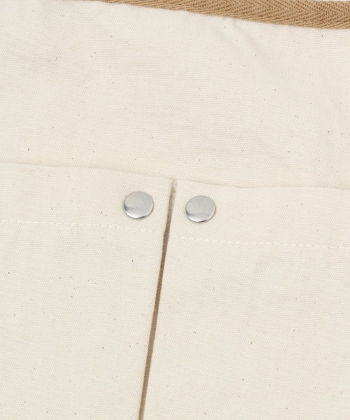 GLOBAL WORK（グローバルワーク）の「オーガニックコットン　カフェエプロン/940373（エプロン・レディース・オフホワイト・FREE）」の6枚目の写真