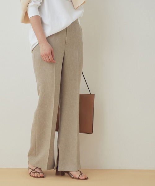 ADAM ET ROPE'（アダムエロペ）の「＜洗える＞【セットアップ対応】ダブルリネンライクイージーフレアパンツ（その他パンツ・レディース・ベージュ/イエロー系その他・38/36）」の2枚目の写真