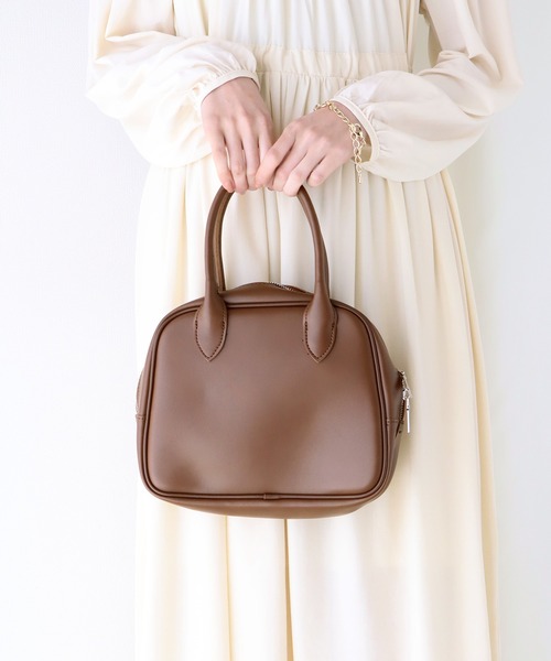 BLUEEAST（ブルーイースト）の「2WAYスクエアボストンバッグ（ボストンバッグ・レディース・ブラック/ブラウン/オフホワイト・FREE）」の3枚目の写真