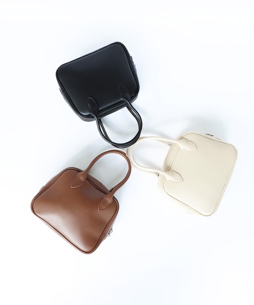 BLUEEAST（ブルーイースト）の「2WAYスクエアボストンバッグ（ボストンバッグ・レディース・ブラック/ブラウン/オフホワイト・FREE）」の19枚目の写真