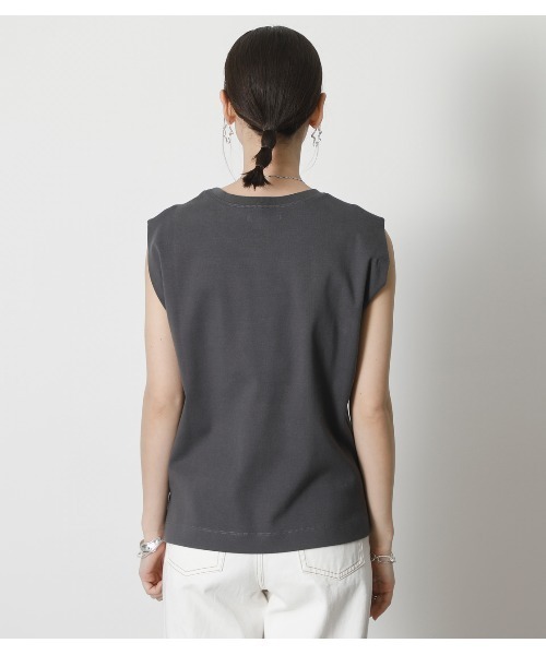 crie conforto(クリーコンフォルト)の「クリーンノースリーブカットソー(タンクトップ・レディース・オフホワイト/ブラウン/ベージュ・FREE)」の8枚目の写真