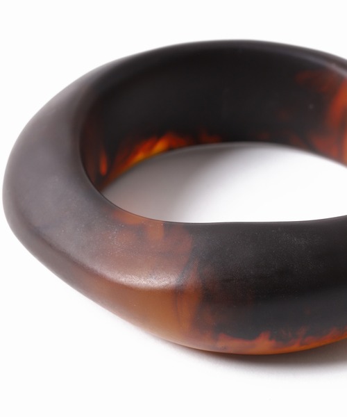 plage（プラージュ）の「【DINOSAUR DESIGNS/ダイナソーデザイン】 LARGE ORGANIC バングル◆（バングル/リストバンド・レディース・ブラウン/ナチュラル・FREE）」の3枚目の写真