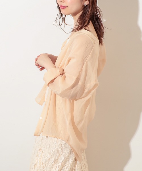 natural couture（ナチュラルクチュール）の「スクエア釦シアーシャツ（シャツ/ブラウス・レディース・オフホワイト/ベージュ/サックスブルー/ピンク/オレンジ・FREE）」の14枚目の写真