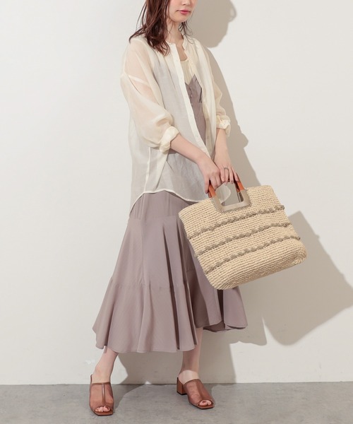 natural couture（ナチュラルクチュール）の「スクエア釦シアーシャツ（シャツ/ブラウス・レディース・オフホワイト/ベージュ/サックスブルー/ピンク/オレンジ・FREE）」の9枚目の写真