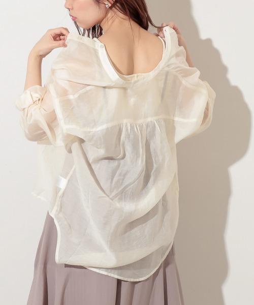 natural couture（ナチュラルクチュール）の「スクエア釦シアーシャツ（シャツ/ブラウス・レディース・オフホワイト/ベージュ/サックスブルー/ピンク/オレンジ・FREE）」の12枚目の写真