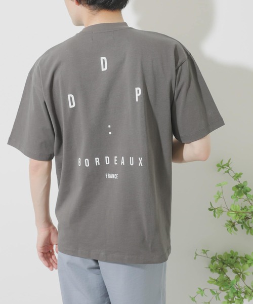 SENSE OF PLACE by URBAN RESEARCH（センスオブプレイスバイアーバンリサーチ）の「DDP×SENSE OF PLACE　『別注』グラフィックアートTシャツ（Tシャツ/カットソー・メンズ・チャコールグレー/ホワイト系その他/アイボリー/ロイヤルブルー/オフホワイト/ホワイト/ダークグレー/ブルー/グレー/グレー系その他・LARGE/MEDIUM）」の7枚目の写真