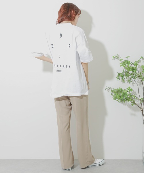 SENSE OF PLACE by URBAN RESEARCH（センスオブプレイスバイアーバンリサーチ）の「DDP×SENSE OF PLACE　『別注』グラフィックアートTシャツ（Tシャツ/カットソー・メンズ・チャコールグレー/ホワイト系その他/アイボリー/ロイヤルブルー/オフホワイト/ホワイト/ダークグレー/ブルー/グレー/グレー系その他・LARGE/MEDIUM）」の14枚目の写真