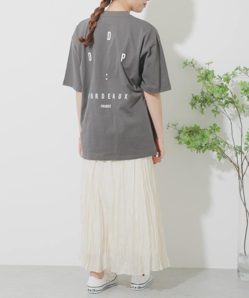 SENSE OF PLACE by URBAN RESEARCH（センスオブプレイスバイアーバンリサーチ）の「DDP×SENSE OF PLACE　『別注』グラフィックアートTシャツ（Tシャツ/カットソー・メンズ・チャコールグレー/ホワイト系その他/アイボリー/ロイヤルブルー/オフホワイト/ホワイト/ダークグレー/ブルー/グレー/グレー系その他・LARGE/MEDIUM）」の21枚目の写真