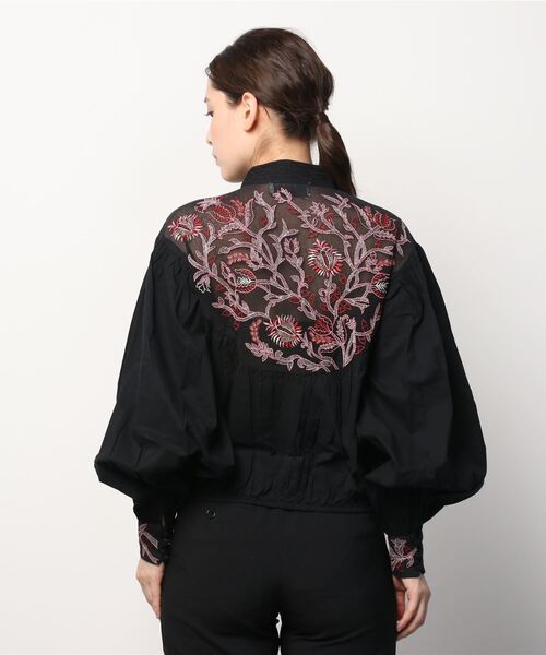 One Tea spoon(ワンティースプーン)の「ONE TEA SPOON EMBROIDERED GYPSY ROAMER TOP (ワンティースプーン )(ブラック)(24245)(シャツ/ブラウス・レディース・ブラック・S)」の3枚目の写真