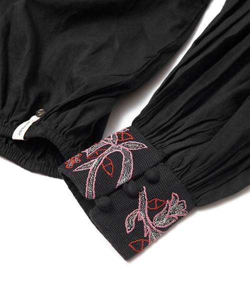One Tea spoon(ワンティースプーン)の「ONE TEA SPOON EMBROIDERED GYPSY ROAMER TOP (ワンティースプーン )(ブラック)(24245)(シャツ/ブラウス・レディース・ブラック・S)」の11枚目の写真