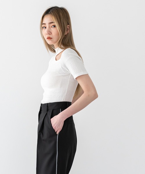 UNE MANSION（ユヌマンション）の「[UNEORIGINAL]サイドラインテーピングポイントスラックス（スラックス・レディース・ブラック/ベージュ/グレー/ブルー・SMALL/MEDIUM）」の19枚目の写真