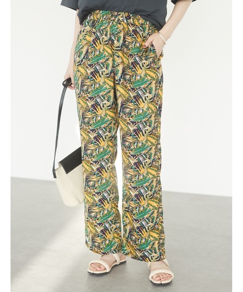 Green Parks(グリーンパークス)の「ジャングル柄パンツ*(その他パンツ・レディース・イエロー/ピンク/グリーン/ブラウン・FREE)」の3枚目の写真