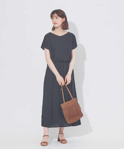 abahouse mavie（アバハウスマヴィ）の「レーヨンリネンウエストギャザーワンピース（ワンピース・レディース・ブラック/ブラウン/イエロー・フリー）」の7枚目の写真