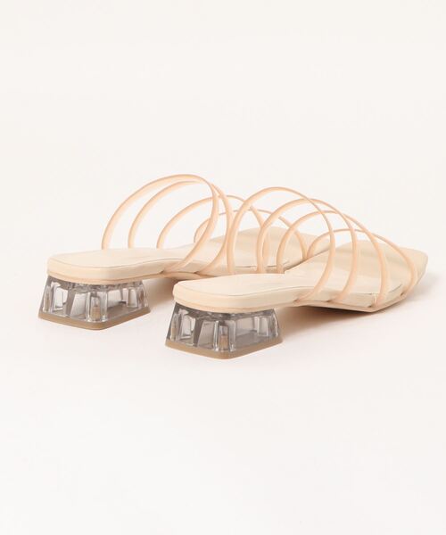 SPINNS（スピンズ）の「PVC素材メニーストラップローヒールサンダル（サンダル・レディース・ホワイト/ブラック/ベージュ/ミント・LL/M/L）」の6枚目の写真