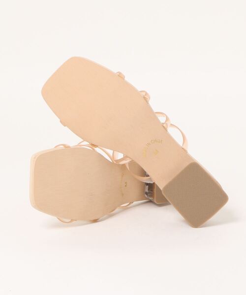 SPINNS（スピンズ）の「PVC素材メニーストラップローヒールサンダル（サンダル・レディース・ホワイト/ブラック/ベージュ/ミント・LL/M/L）」の5枚目の写真