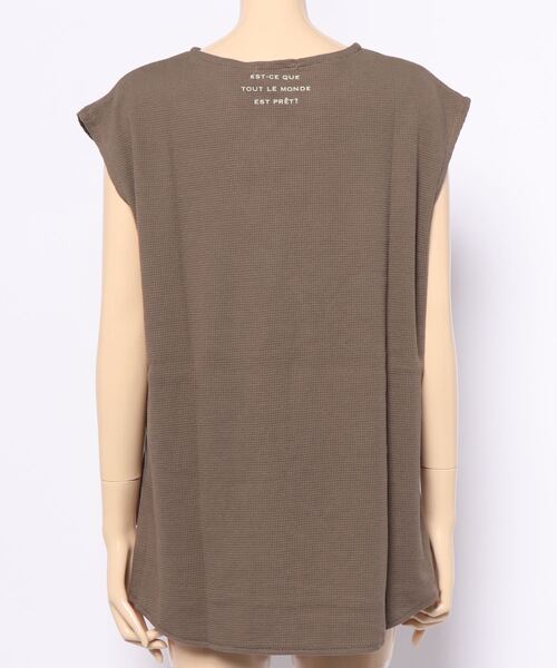 Samansa Mos2（サマンサ モスモス）の「後ろロゴ入りワッフルタンクトップ（タンクトップ・レディース・キナリ/カーキ/モカ・ﾌﾘ-）」の5枚目の写真