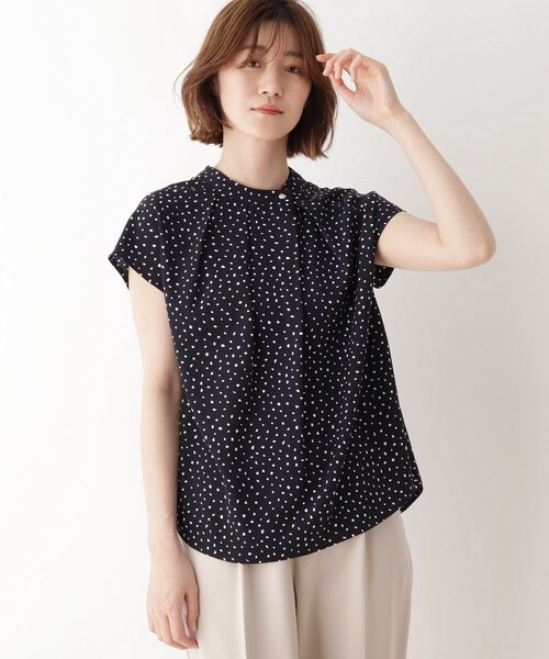 DRESKIP(ドレスキップ)の「◆【追加生産】プリントアシメネックブラウス(シャツ/ブラウス・レディース・ホワイト系3/ネイビー系/ホワイト系5/ライトイエロー系1・02/03/01)」の4枚目の写真