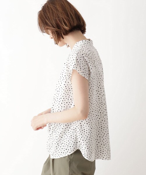 DRESKIP(ドレスキップ)の「◆【追加生産】プリントアシメネックブラウス(シャツ/ブラウス・レディース・ホワイト系3/ネイビー系/ホワイト系5/ライトイエロー系1・02/03/01)」の6枚目の写真