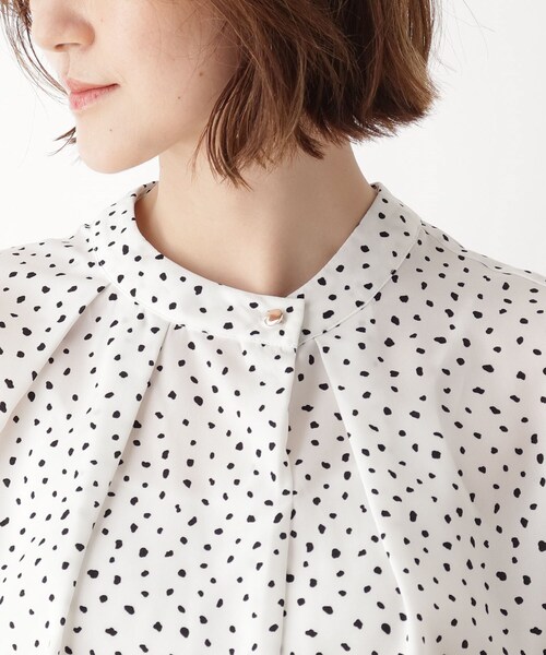 DRESKIP(ドレスキップ)の「◆【追加生産】プリントアシメネックブラウス(シャツ/ブラウス・レディース・ホワイト系3/ネイビー系/ホワイト系5/ライトイエロー系1・02/03/01)」の8枚目の写真