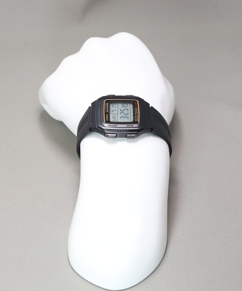 CASIO(カシオ)の「CASIO Collection / F-201WA-9AJH(デジタル腕時計・メンズ・ブラック×ゴールド・FREE)」の4枚目の写真