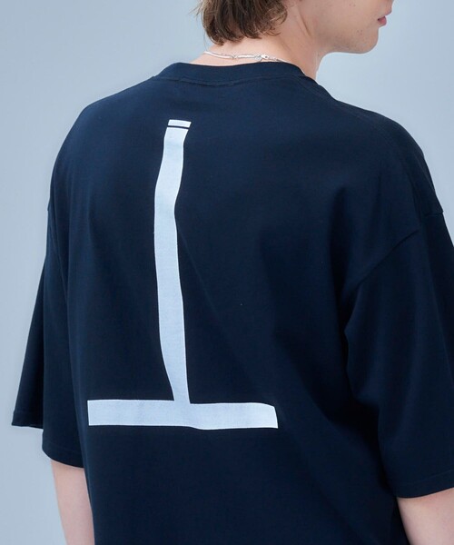 UNITED TOKYO（ユナイテッドトウキョウ）の「Graphic T（big size)（Tシャツ/カットソー・メンズ・ホワイト/ブラック/アイボリー/モスグリーン/ブラック×ブラック/ホワイト系その他/ブラック系その他2/オフホワイト・1/2）」の16枚目の写真