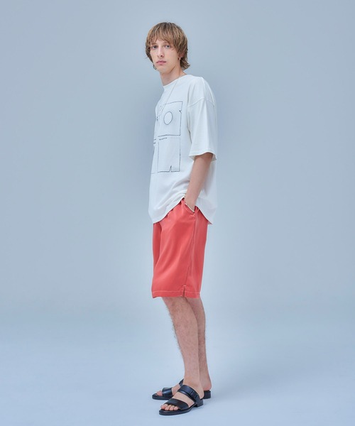 UNITED TOKYO（ユナイテッドトウキョウ）の「Graphic T（big size)（Tシャツ/カットソー・メンズ・ホワイト/ブラック/アイボリー/モスグリーン/ブラック×ブラック/ホワイト系その他/ブラック系その他2/オフホワイト・1/2）」の17枚目の写真