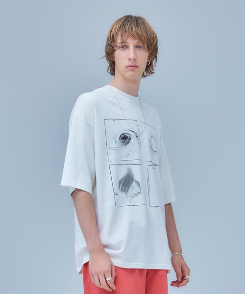 UNITED TOKYO（ユナイテッドトウキョウ）の「Graphic T（big size)（Tシャツ/カットソー・メンズ・ホワイト/ブラック/アイボリー/モスグリーン/ブラック×ブラック/ホワイト系その他/ブラック系その他2/オフホワイト・1/2）」の20枚目の写真