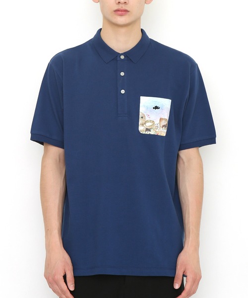 Design Tshirts Store graniph（デザイン　ティーシャツ　ストア　グラニフ）の「スイミーポケット (レオレオニ) ｜コラボポロシャツ（ポロシャツ・メンズ・ネイビー・LARGE/SMALL/MEDIUM/X-SMALL）」の5枚目の写真