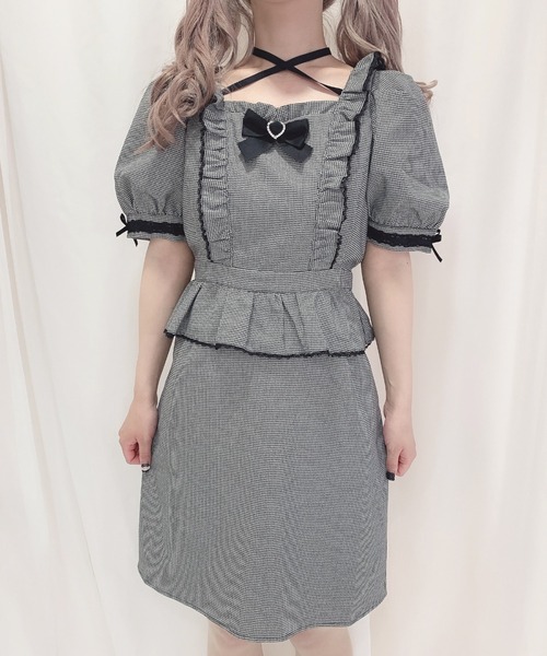 Honey Cinnamon(ハニーシナモン)の「スクエアネックフリルワンピース(ワンピース・レディース・ホワイト×ブラック/ピンク/ブラック・FREE)」の10枚目の写真