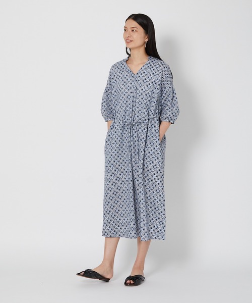 shop DADA(ショップダダ)の「コットンプリントワンピース(1S05-6182)(ワンピース・レディース・ネイビー/ブルー・FREE)」の5枚目の写真