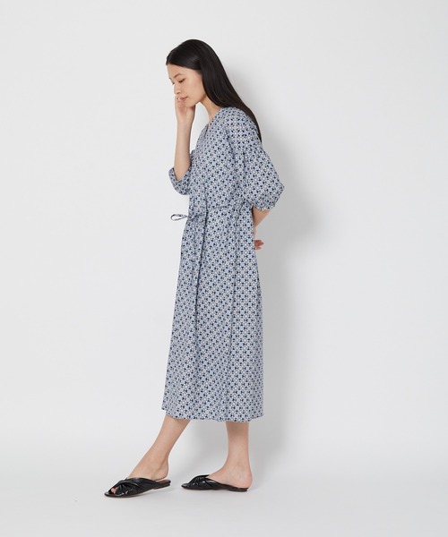 shop DADA(ショップダダ)の「コットンプリントワンピース(1S05-6182)(ワンピース・レディース・ネイビー/ブルー・FREE)」の8枚目の写真