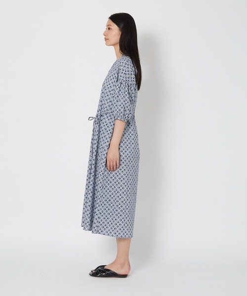 shop DADA(ショップダダ)の「コットンプリントワンピース(1S05-6182)(ワンピース・レディース・ネイビー/ブルー・FREE)」の15枚目の写真