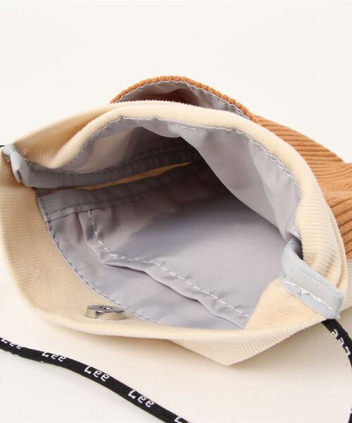 Lee（リー）の「【Lee】コーデュロイミニショルダー（ショルダーバッグ・レディース・ブラウン/カーキブラウン/キナリ・ONE SIZE）」の6枚目の写真