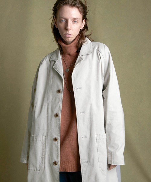 ENDER PRODUCTS（エンダープロダクツ）の「ストレッチツイル 背面切替 オーバーサイズチェスターコート【ENDER PRODUCTS/エンダープロダクツ】（チェスターコート・メンズ・ライトグレー/アイボリー・FREE）」の4枚目の写真