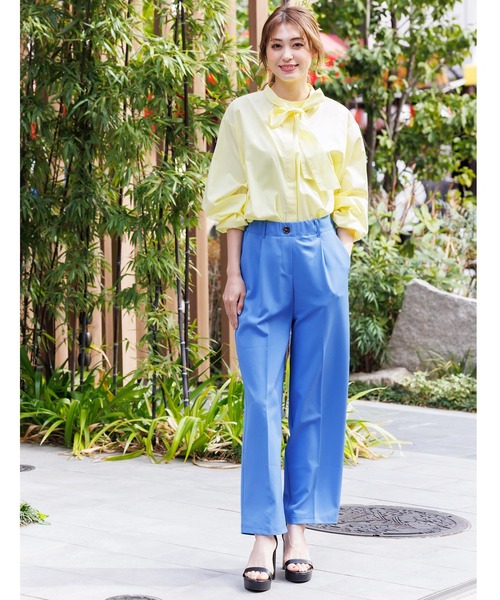 mili an deni（ミリアンデニ）の「リボンタイバルーンスリーブブラウス（シャツ/ブラウス・レディース・オフホワイト/ブラック/ブルー/ネイビー/ミント/ピンク/イエロー/アッシュグレー/エメラルド/クリアブルー/ベビーピンク・M/L）」の17枚目の写真