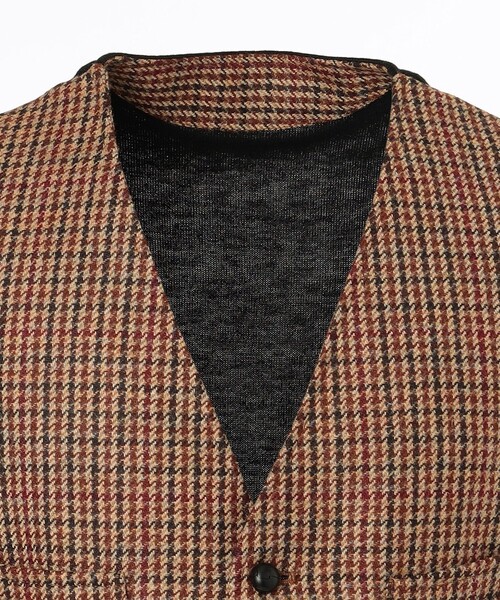 J.PRESS（ジェイプレス）の「LAVEROCK TWEED ヘリンボンツイード サドルベスト（ベスト・メンズ・グレー系1/ベージュ系3/ネイビー系1・MEDIUM/X-LARGE/LARGE）」の10枚目の写真