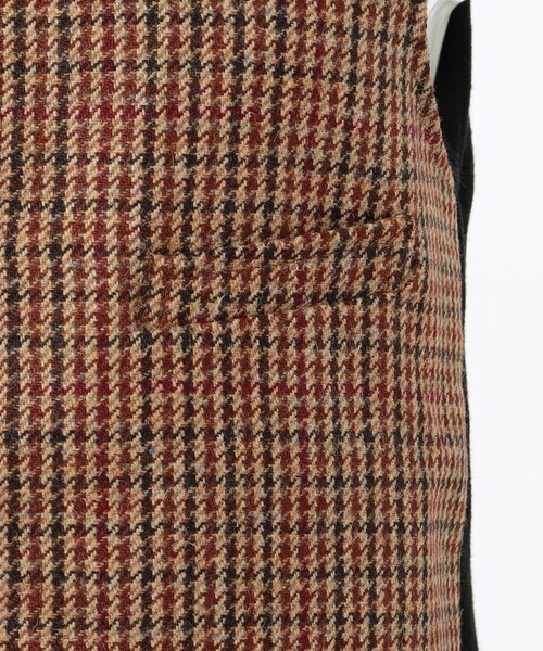 J.PRESS（ジェイプレス）の「LAVEROCK TWEED ヘリンボンツイード サドルベスト（ベスト・メンズ・グレー系1/ベージュ系3/ネイビー系1・MEDIUM/X-LARGE/LARGE）」の12枚目の写真