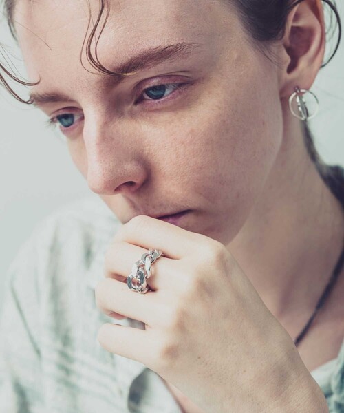 and cloud（アンドクラウド）の「Gradation Ring M（リング・レディース・ブラック/イエローゴールド/シルバー・L/M）」の17枚目の写真