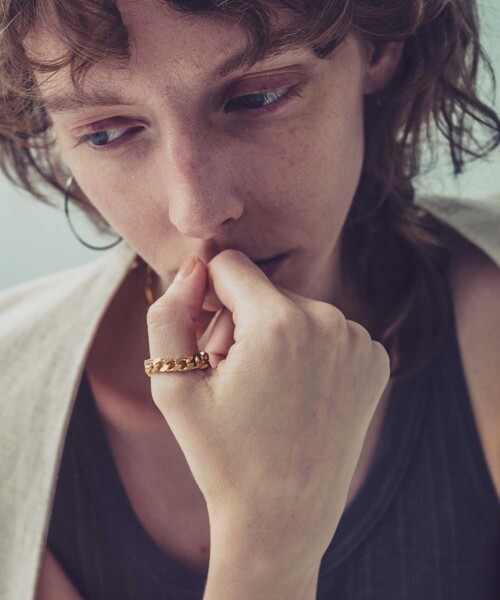 and cloud（アンドクラウド）の「Gradation Ring M（リング・レディース・ブラック/イエローゴールド/シルバー・L/M）」の19枚目の写真