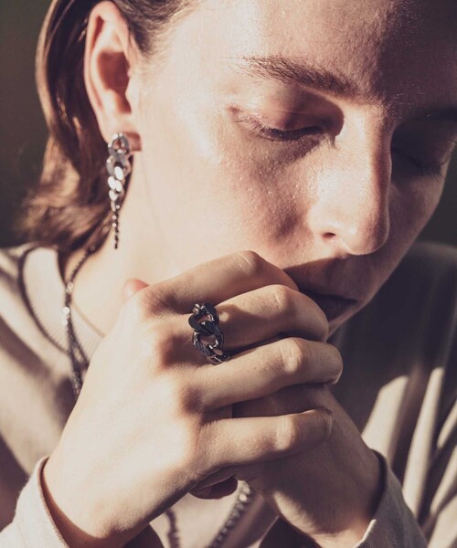 and cloud（アンドクラウド）の「Gradation Ring M（リング・レディース・ブラック/イエローゴールド/シルバー・L/M）」の21枚目の写真