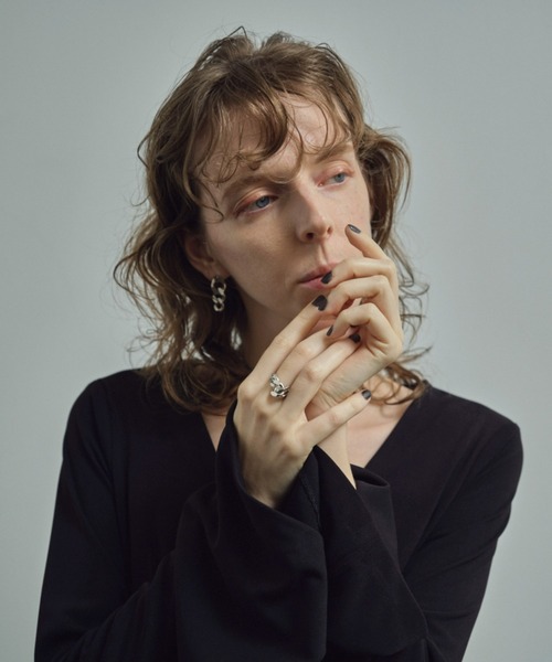 and cloud（アンドクラウド）の「Gradation Ring M（リング・レディース・ブラック/イエローゴールド/シルバー・L/M）」の8枚目の写真