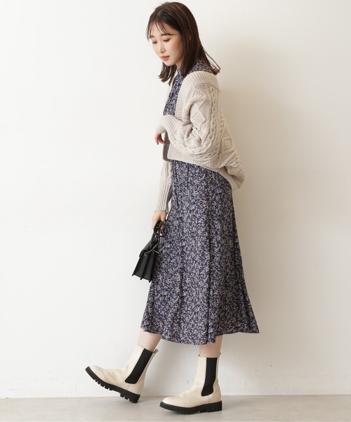 NATURAL BEAUTY BASIC(ナチュラルビューティーベーシック)の「ケーブルショートカーディガン(ニット/セーター・レディース・オフホワイト/ベージュ/グレー系その他・MEDIUM)」の6枚目の写真