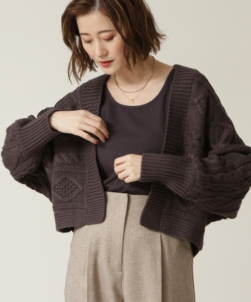 NATURAL BEAUTY BASIC(ナチュラルビューティーベーシック)の「ケーブルショートカーディガン(ニット/セーター・レディース・オフホワイト/ベージュ/グレー系その他・MEDIUM)」の14枚目の写真