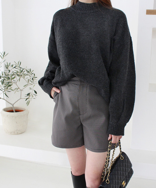 MODE ROBE（モードローブ）の「オーバーサイズニット（ニット/セーター・レディース・チャコールグレー/ベージュ/パープル/イエロー/アイボリー・FREE）」の2枚目の写真