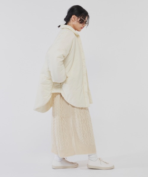 Libra Cue（リブラ キュー）の「中綿オーバールーズパフショートコート（ダウンジャケット/コート・レディース・ブラック/アイボリー/スモークピンク・FREE）」の11枚目の写真