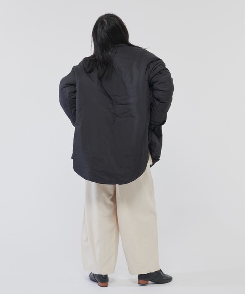 Libra Cue（リブラ キュー）の「中綿オーバールーズパフショートコート（ダウンジャケット/コート・レディース・ブラック/アイボリー/スモークピンク・FREE）」の18枚目の写真