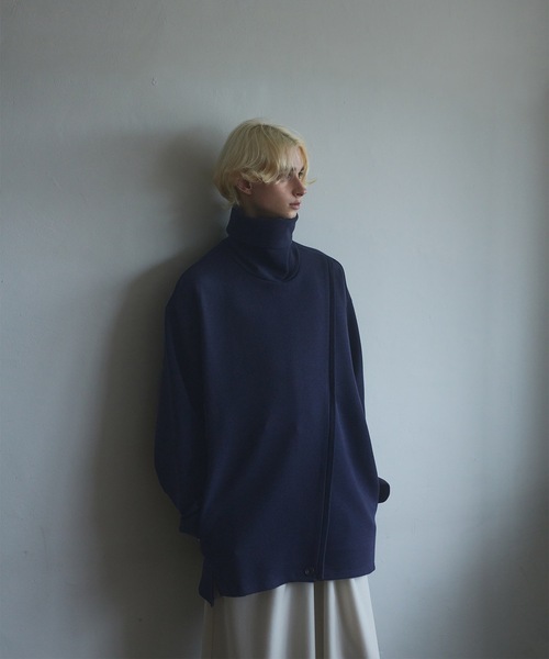 ato(アトウ)の「TURTLENECK PULL-OVER(Tシャツ/カットソー・メンズ・ブラック/ネイビー/ライトベージュ・46/48)」の15枚目の写真