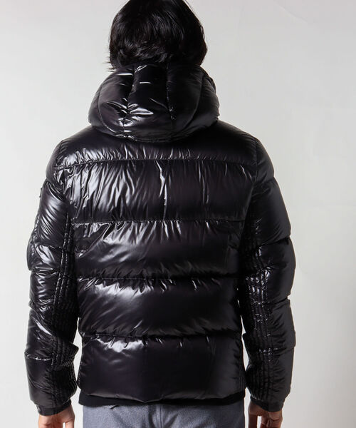 TATRAS(タトラス)の「【TATRAS/タトラス】BELBO ダウンジャケット MTAT21A4562-D(ダウンジャケット/コート・メンズ・ブラック/チャコールグレー・LARGE/X-LARGE/MEDIUM)」の4枚目の写真