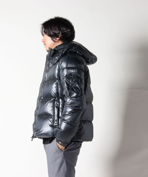 TATRAS(タトラス)の「【TATRAS/タトラス】BELBO ダウンジャケット MTAT21A4562-D(ダウンジャケット/コート・メンズ・ブラック/チャコールグレー・LARGE/X-LARGE/MEDIUM)」の16枚目の写真